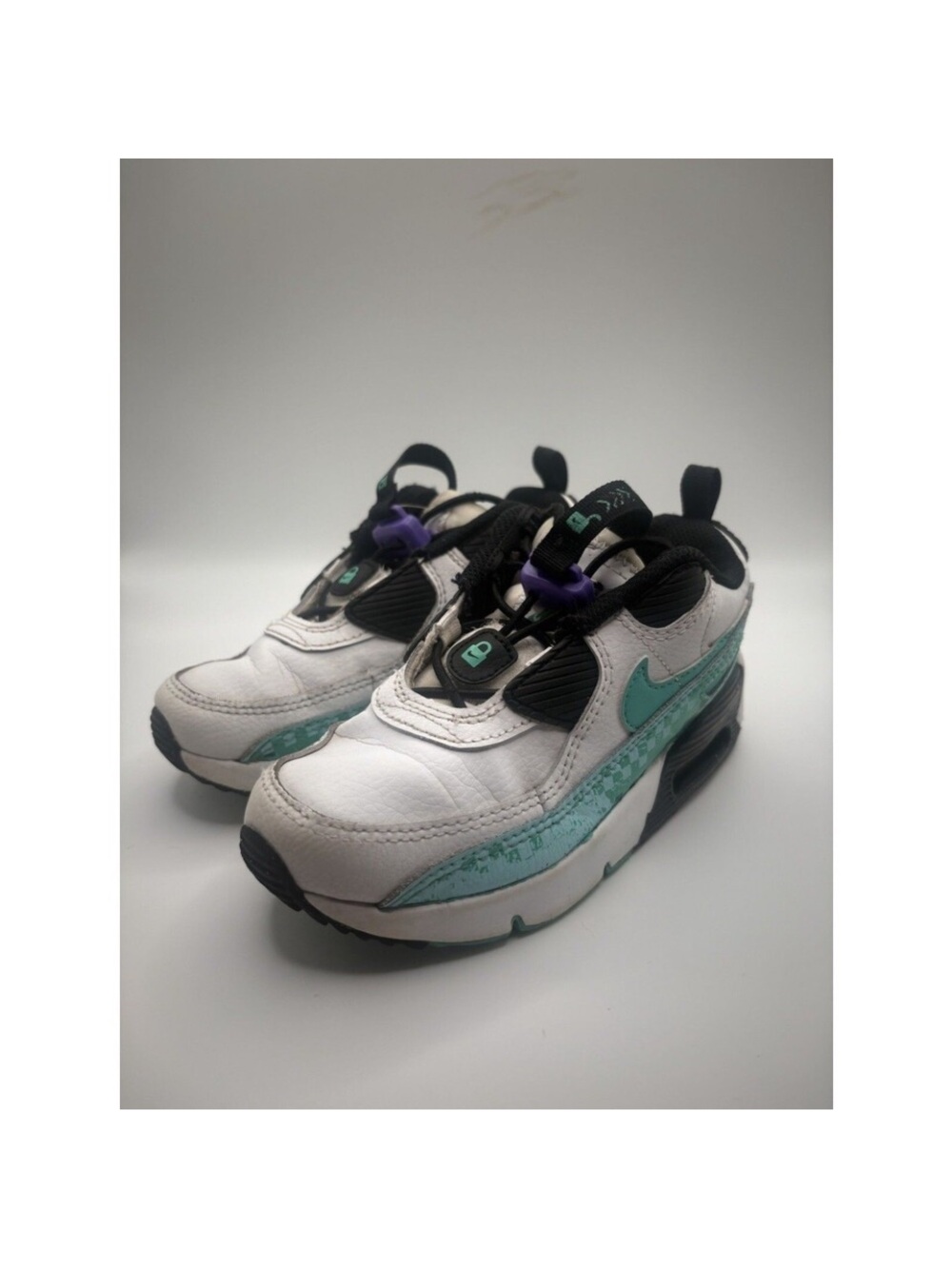 Nike Kids White & Teal/Black Low-Top Sneakers